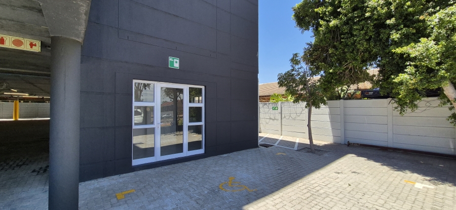 1 Bedroom Property for Sale in Table View Western Cape